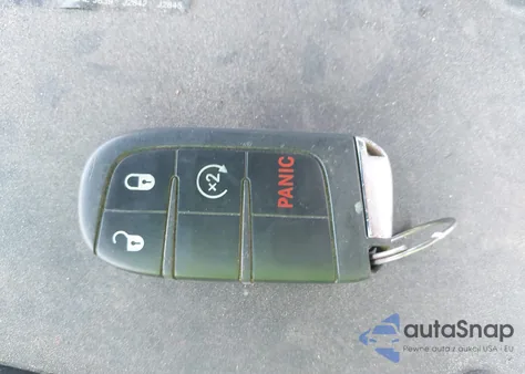 2018 Jeep Compass Latitude 4X4 из США, поврежденный, VIN 3C4NJDBB2JT117009